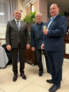 9bd489fd-1b0c-468d-b24d-723bcb110f05